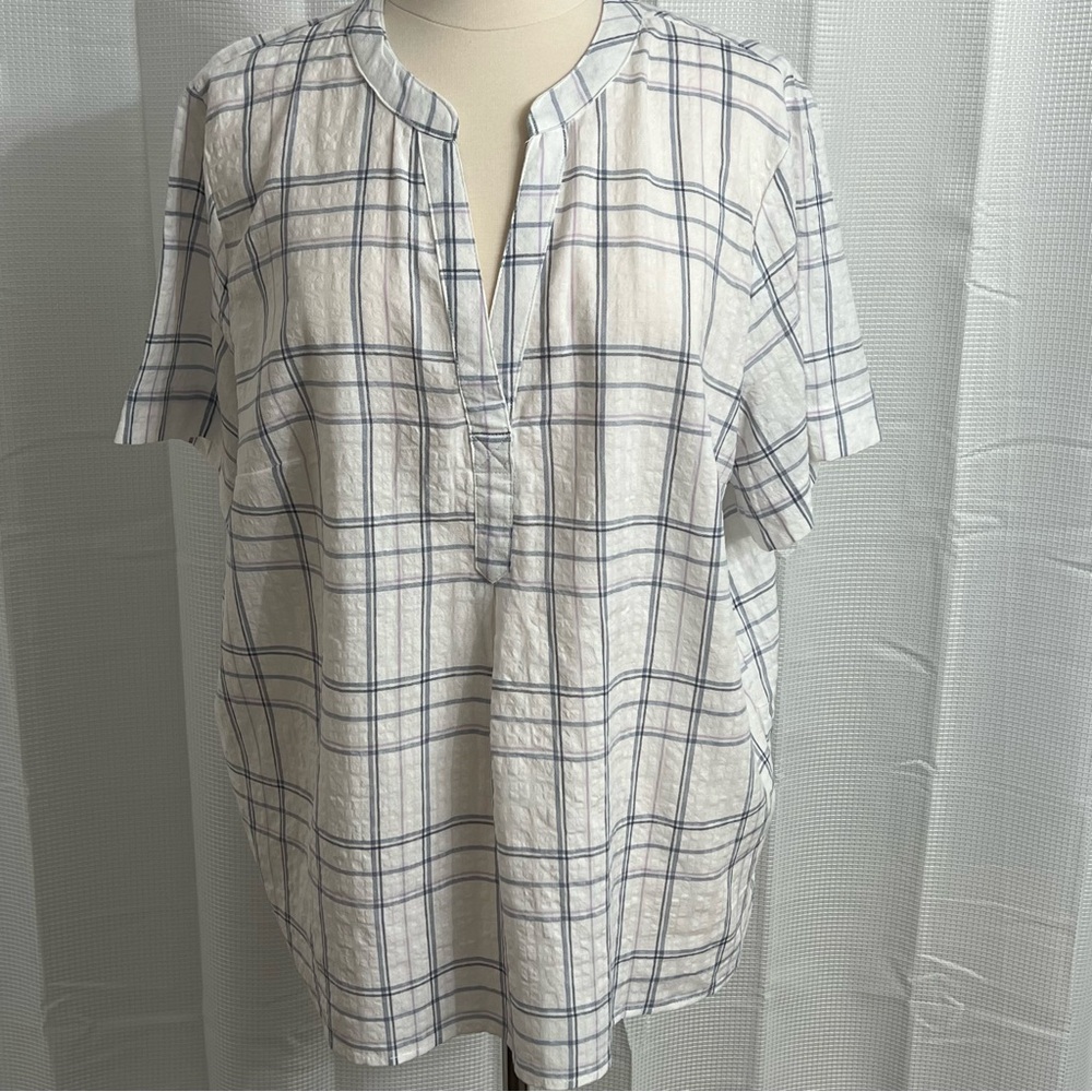 Gloria Vanderbilt Women's V-Neck, Short Sleeve High-Low Hem, Work Blouse Top NWT